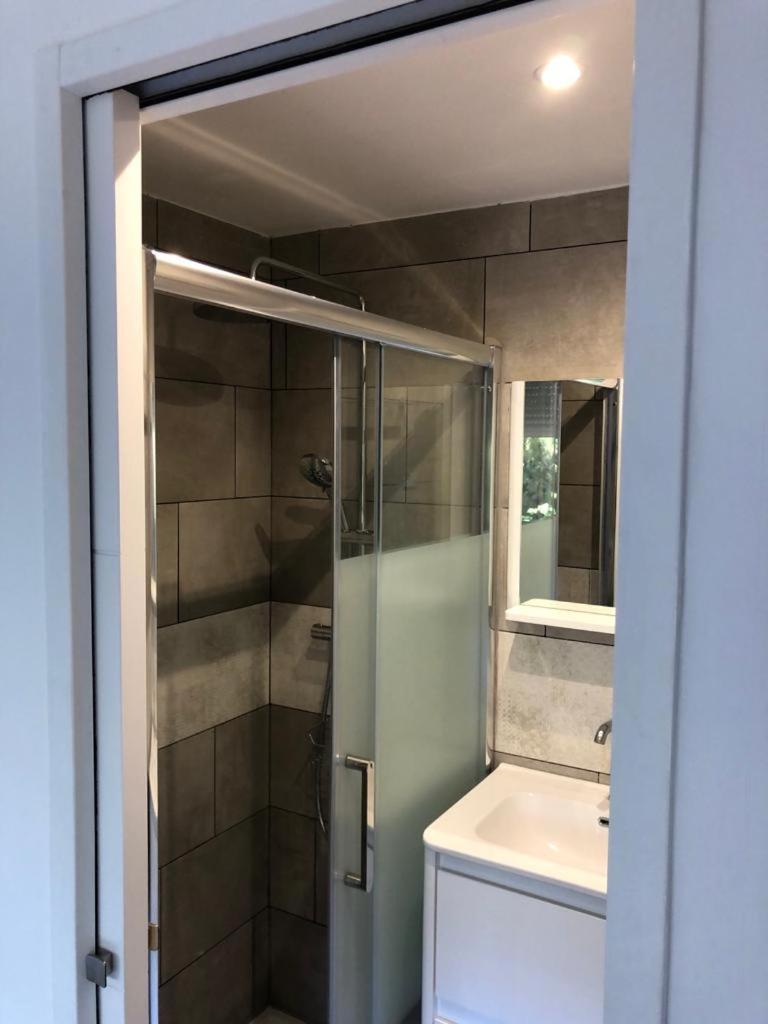 מונפלייה Chambre Avec Salle D'Eau Privee Dans Appartement Partage 200 M Du Tram חדר תמונה